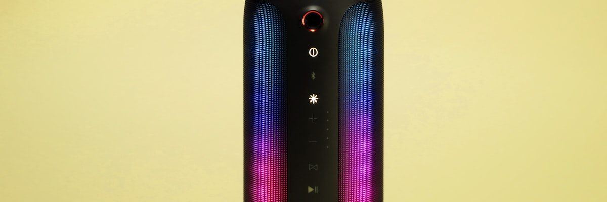 国际会议中心内各国代表正在讨论全球气候议题