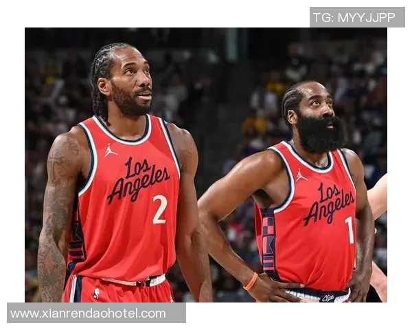 NBA常规赛前瞻：洛杉矶快船队科怀·伦纳德缺阵，英雄联盟团队竞技视角解析对阵俄克拉荷马雷霆队挑战